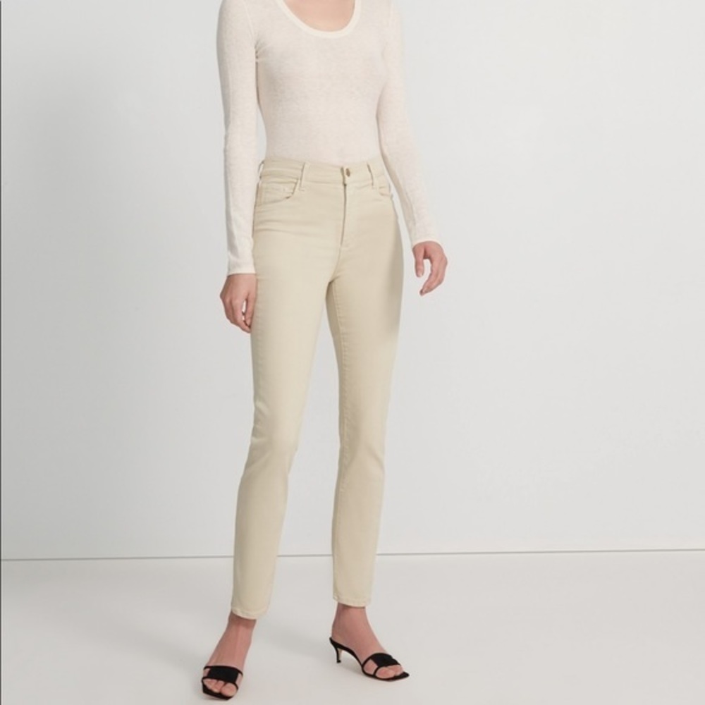 NWT TEAGAN HIGH-RISE SLIM STRAIGHT JEANS SIZE 26
